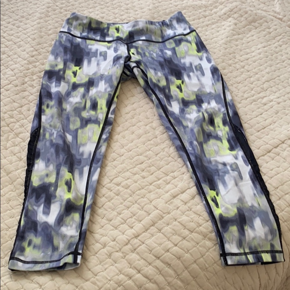 Size xs zella Capri pants